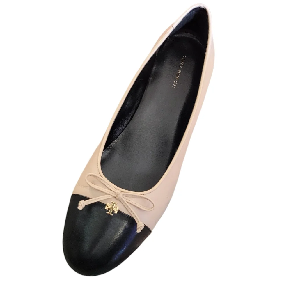 Tory Burch Black and Cream Leather Cap-Toe Pump